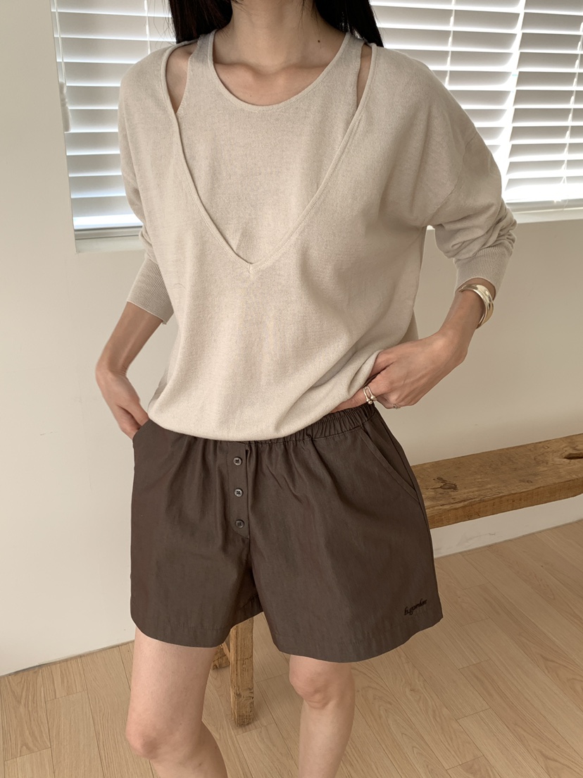 B_GARDER韓國代購女裝新款推薦職業休閑時尚人氣短褲紐扣B.GARDER短褲