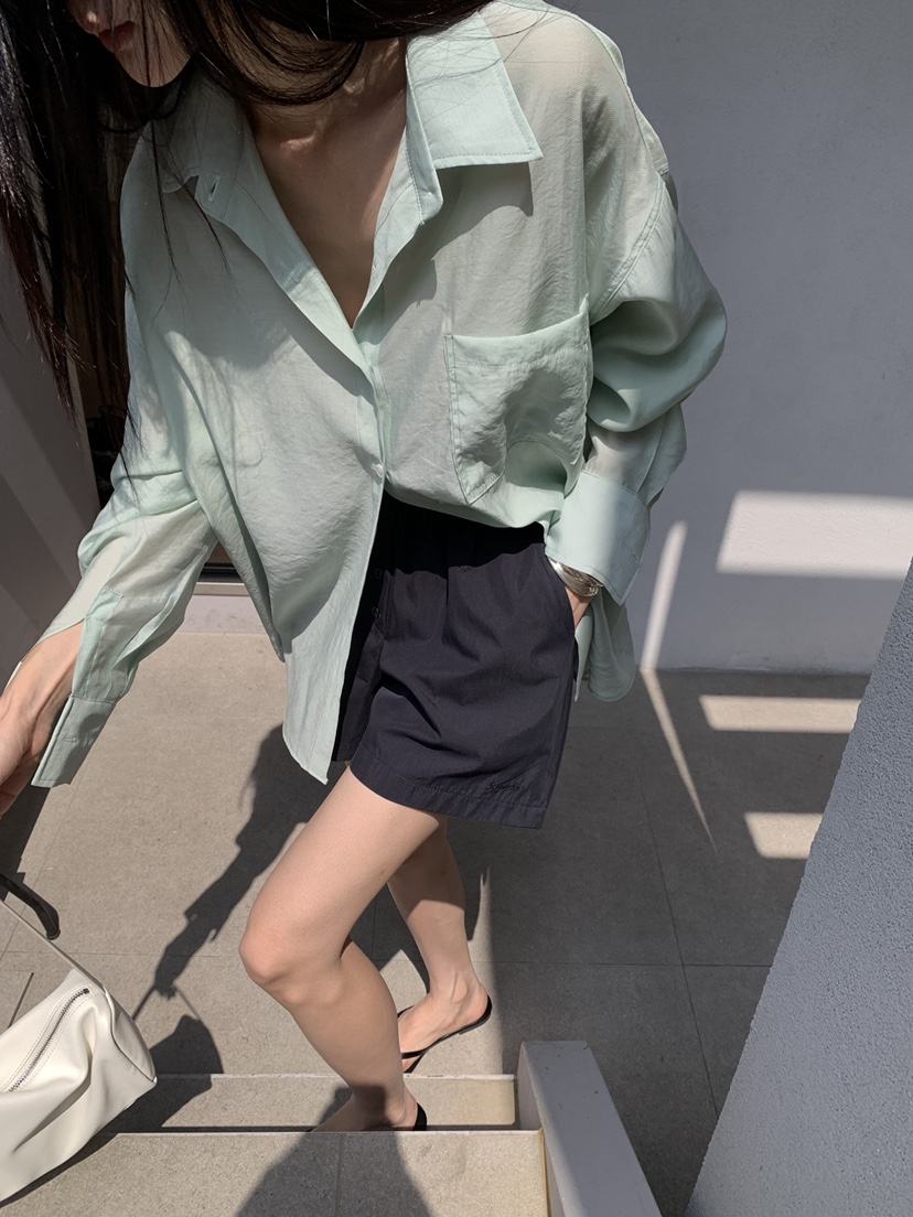 B_GARDER韓國代購女裝新款推薦職業休閑時尚人氣短褲紐扣B.GARDER短褲