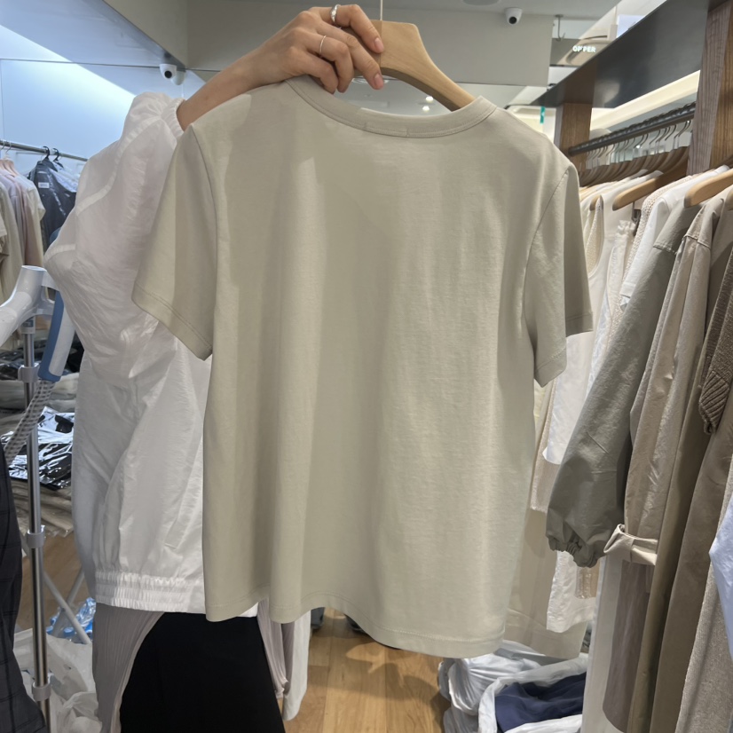 OP PER韓國代購女裝新品職業熱賣推薦時尚人氣休閑26春夏T恤OPPER-simplebeigeT恤