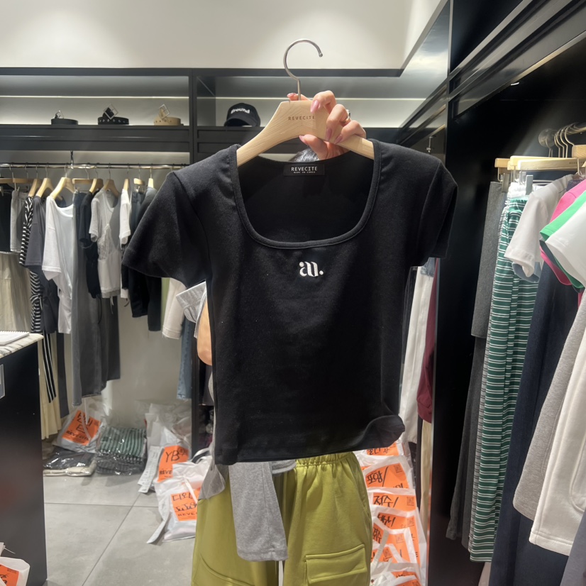 REVE CITE-L韓國東大門代購女裝新品推薦職業熱賣26春夏T恤REVE CITE-LT恤圖色2