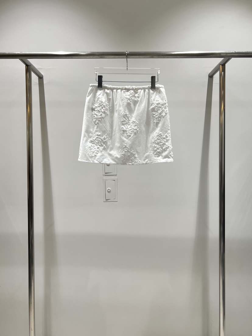 CESTLAVIE韓國直郵女士新款休閑時尚人氣26春夏推薦職業短裙CESTLAVIE短裙圖色1