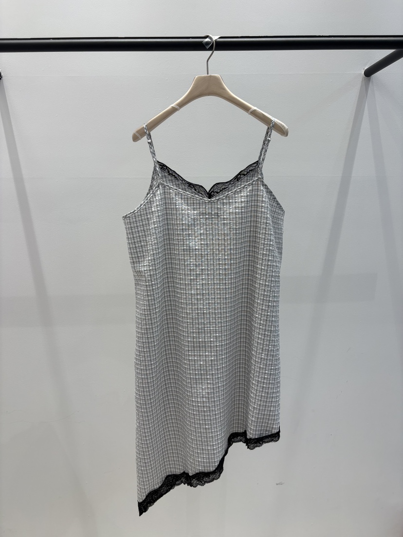 LAIVE韓國東大門直郵女裝新款人氣休閑職業26春夏熱賣連衣裙LAIVE連衣裙