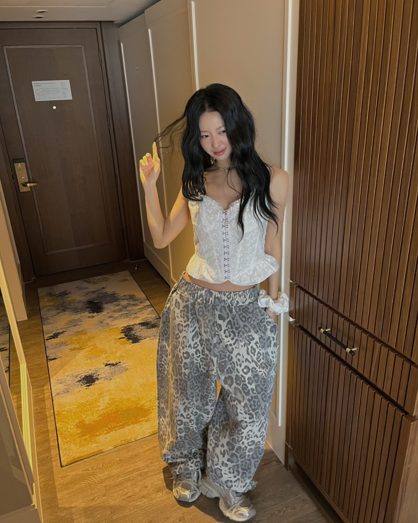 LOVE PULL韓國代購女裝新品推薦時尚26春夏職業吊帶背心LOVE PULL吊帶/背心