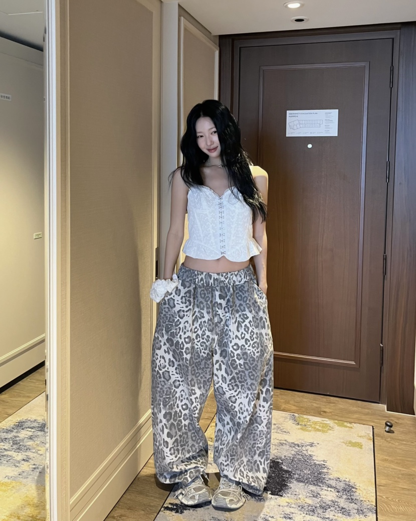 LOVE PULL韓國代購女裝新品推薦時尚26春夏職業吊帶背心LOVE PULL吊帶/背心