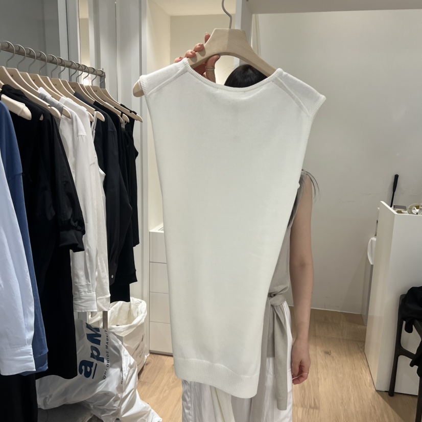 MONIQUE韓國代購女裝新品休閑職業推薦26春夏人氣吊帶背心MONIQUE吊帶/背心