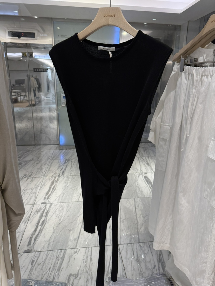 MONIQUE韓國代購女裝新品休閑職業推薦26春夏人氣吊帶背心MONIQUE吊帶/背心圖色3