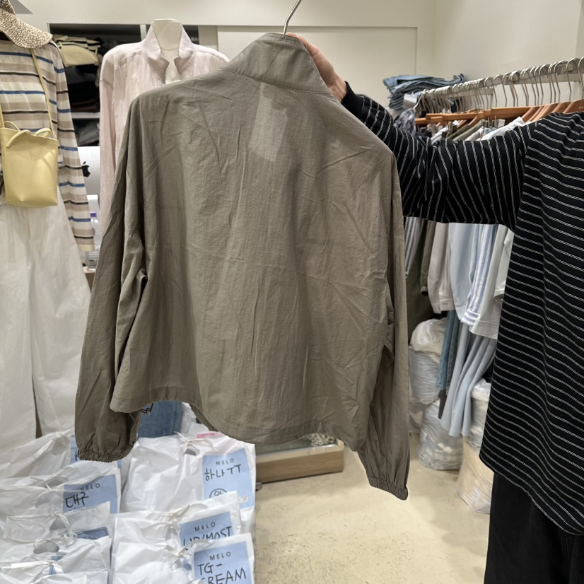 MELO韓國直郵實拍女裝新款人氣職業推薦時尚熱賣休閑夾克MELO夾克