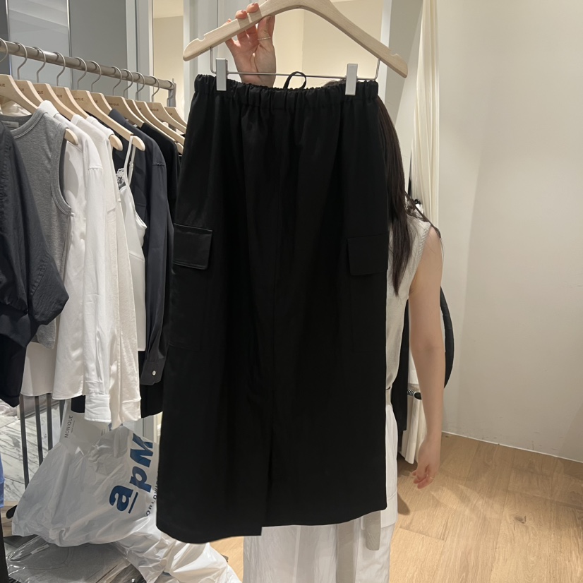 MONIQUE韓國東大門直郵女裝新款時尚職業人氣休閑推薦長裙MONIQUE長裙