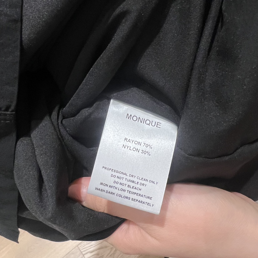MONIQUE韓國東大門直郵女裝新款時尚職業人氣休閑推薦長裙MONIQUE長裙