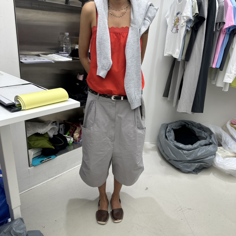 SIXTEEN韓國東大門直郵女士新品職業人氣推薦時尚熱賣短褲SIXTEEN短褲