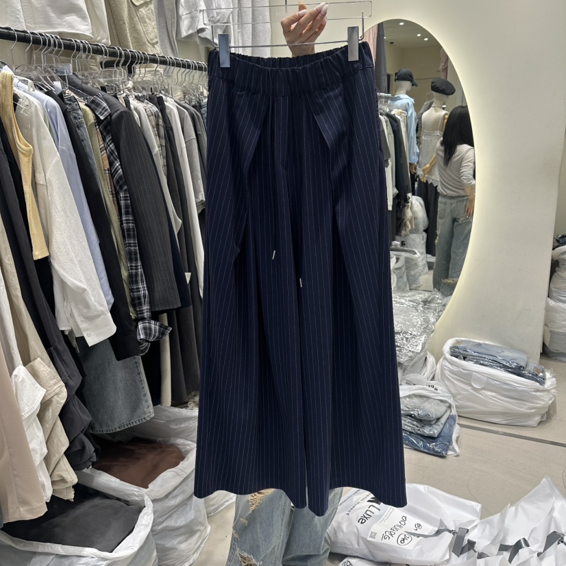 AT THE END韓國東大門直郵女裝新款熱賣26春夏休閑褲褶裥AT THE END休閑褲圖色1深藍色條紋