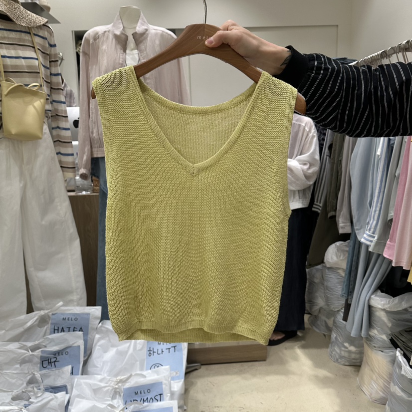 MELO韓國東大門直郵女裝新品職業熱賣推薦時尚人氣吊帶背心MELO吊帶/背心圖色2