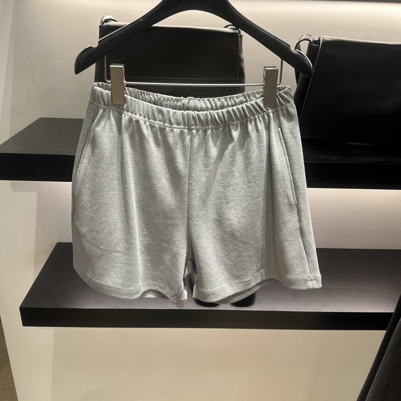 FEBRUARY 11韓國直郵實拍女裝新品人氣26春夏休閑熱賣短褲FEBRUARY 11短褲圖色1