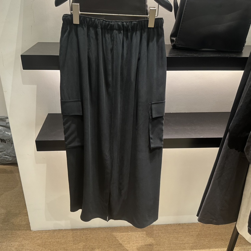 FEBRUARY 11韓國直郵實拍女士新款人氣26春夏熱賣職業長裙FEBRUARY 11長裙