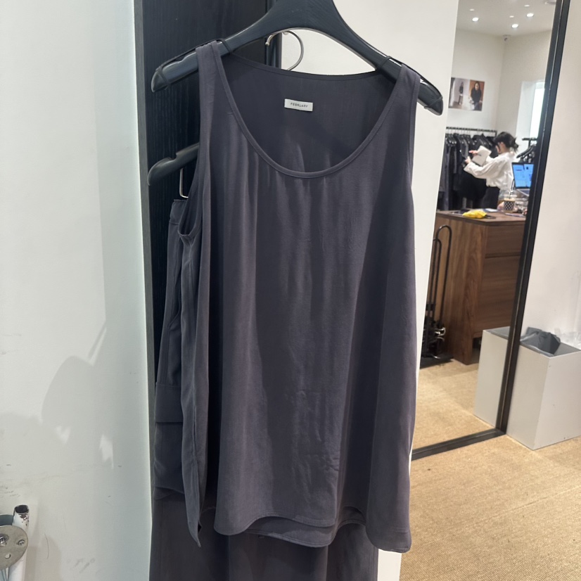 FEBRUARY 11韓國東大門直郵女裝新品26春夏吊帶背心莫代爾FEBRUARY 11吊帶/背心圖色3墨色