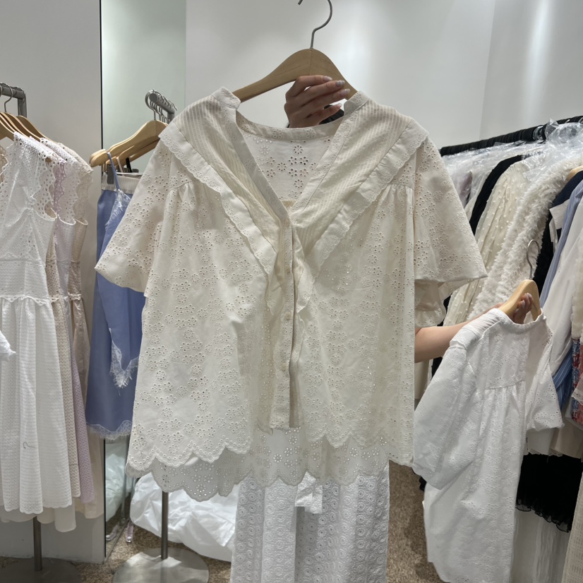 A韓國東大門代購女裝新品26春夏休閑推薦職業時尚襯衫蕾絲衫A STORE襯衫/蕾絲衫圖色2