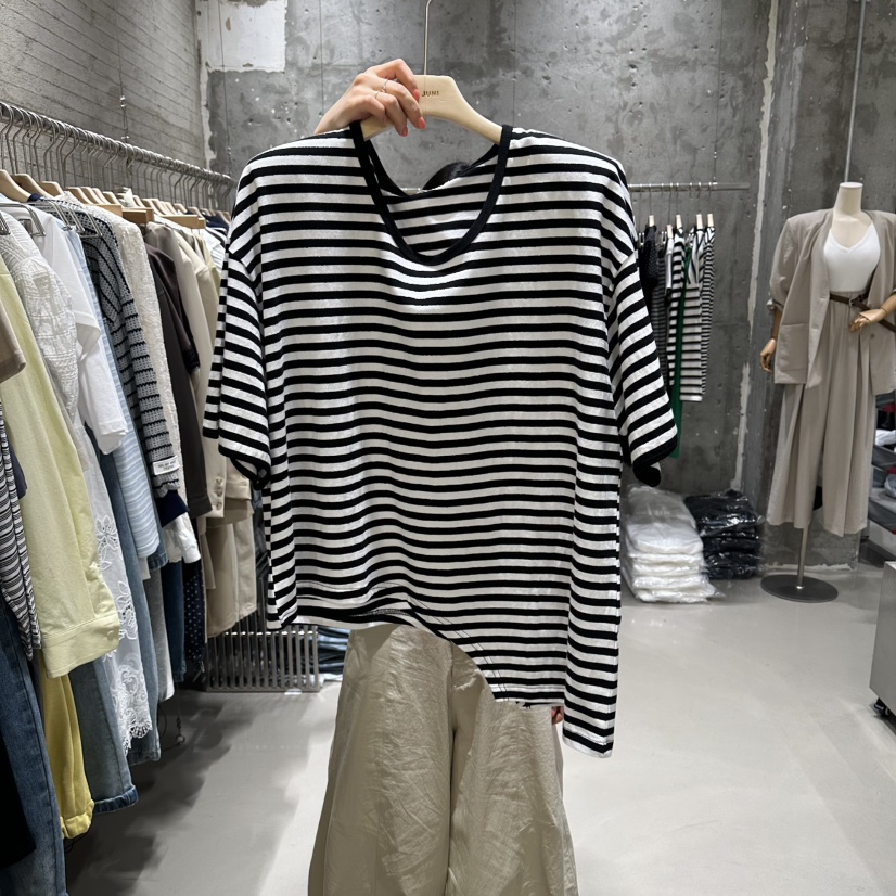 JUNI韓國東大門代購女裝新品時尚人氣26春夏推薦職業熱賣T恤my juniT恤圖色2