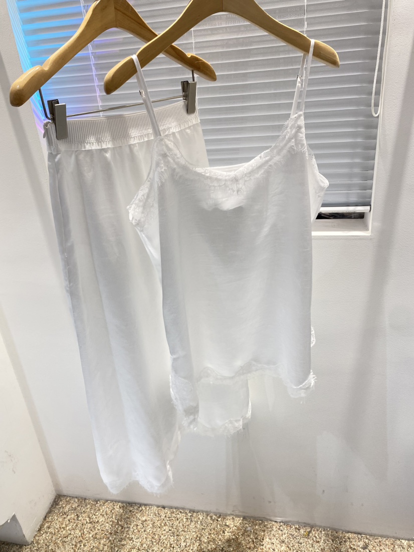 A韓國直郵女裝新款推薦26春夏職業人氣休閑吊帶背心吊帶裙A STORE吊帶/背心