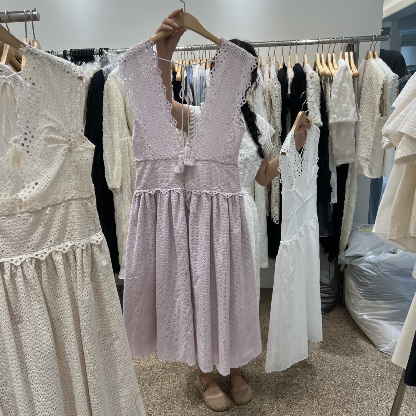 A韓國東大門直郵女裝新品推薦熱賣休閑時尚連衣裙不含內搭A STORE連衣裙