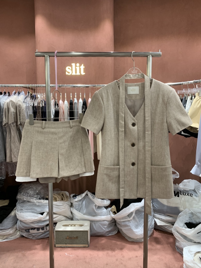 SLIT韓國直郵女士新款熱賣26春夏人氣休閑時尚推薦職業短褲SLIT短褲