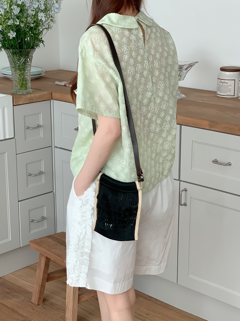 BEFORE SUNRISE韓國東大門代購女裝新品推薦熱賣T恤花朵BEFORE SUNRISET恤