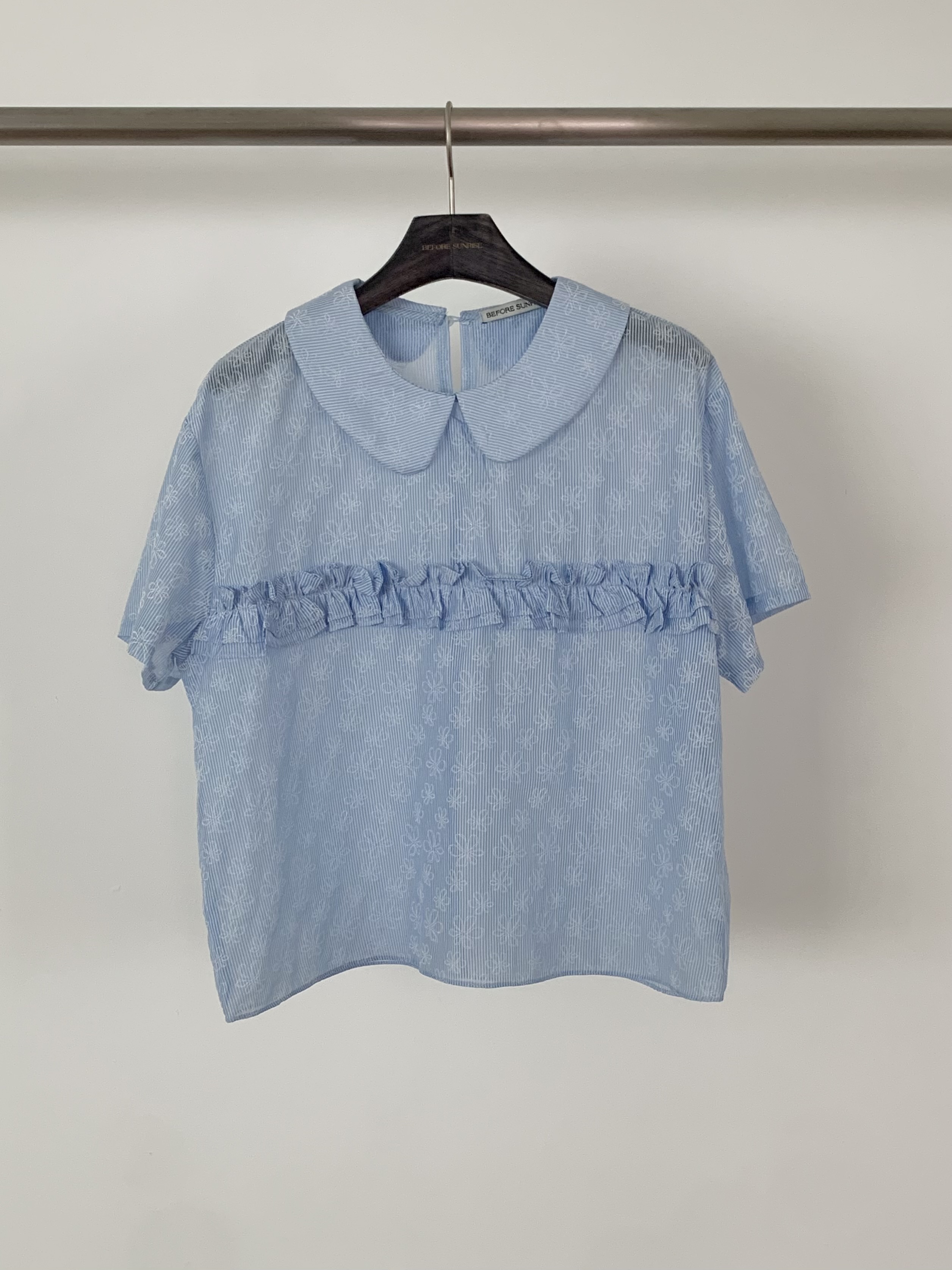 BEFORE SUNRISE韓國東大門代購女裝新品推薦熱賣T恤花朵BEFORE SUNRISET恤圖色3