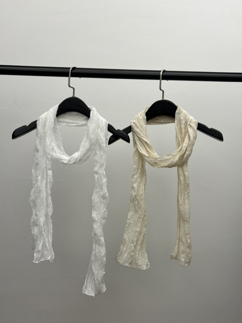 BLACK PIG韓國東大門代購女裝新品人氣圍巾披肩圍巾圓點VIVIAN_LEE圍巾/披肩