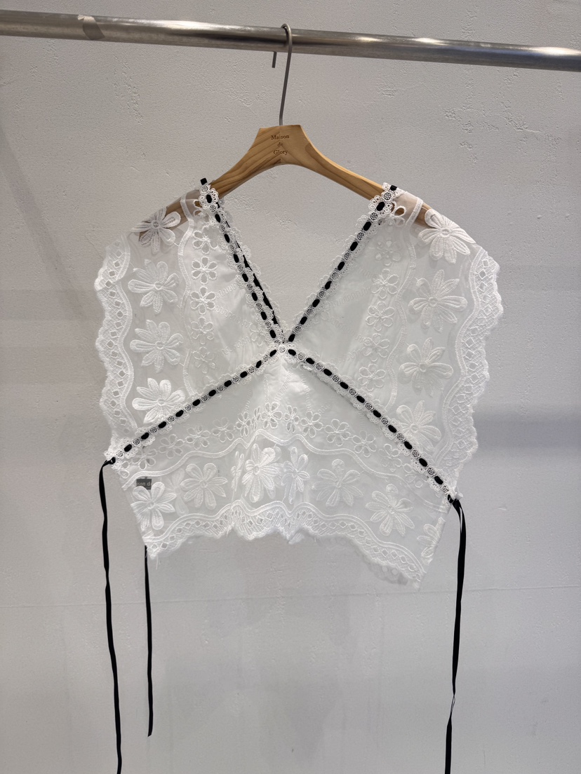 MAISONDEGLORY韓國東大門代購女裝新品26春夏吊帶背心蕾絲MAISON DE GLORY吊帶/背心圖色1