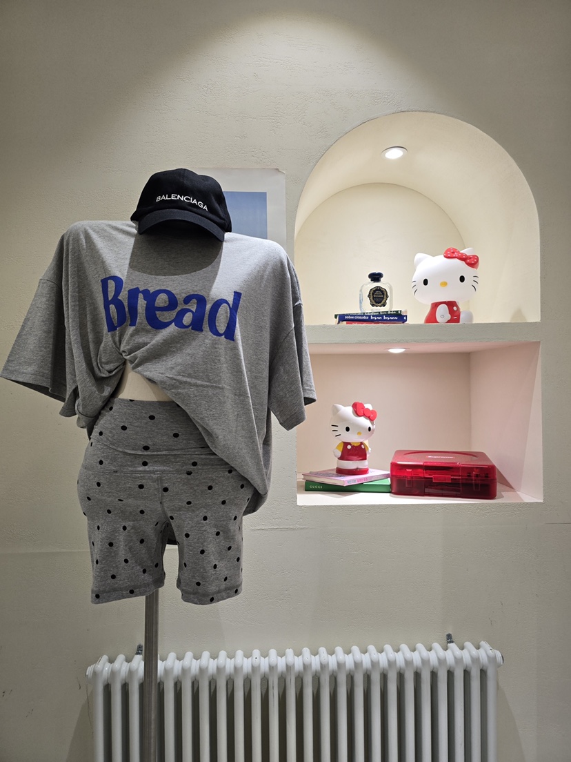 LIKEVAM韓國東大門代購女士新款26春夏人氣職業熱賣時尚T恤LIKEVAMT恤