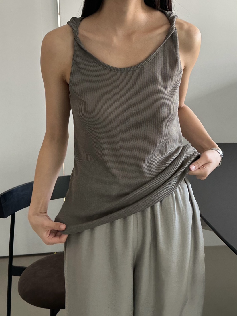 LE VASE東大門直郵女士新款職業26春夏休閑時尚吊帶背心LE VASE吊帶/背心