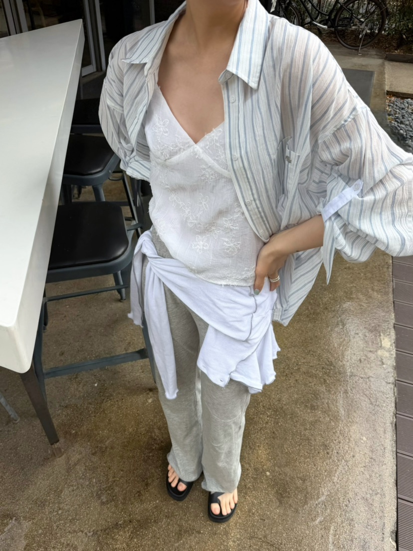 GLITTER韓國直郵實拍女裝新品熱賣時尚推薦人氣襯衫蕾絲衫GLITTER襯衫/蕾絲衫