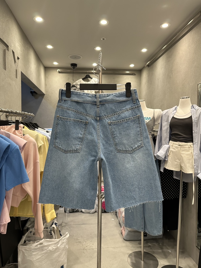 CELEBRITY-A韓國代購女士新品時尚職業熱賣26春夏推薦短褲CELEBRITY-A短褲