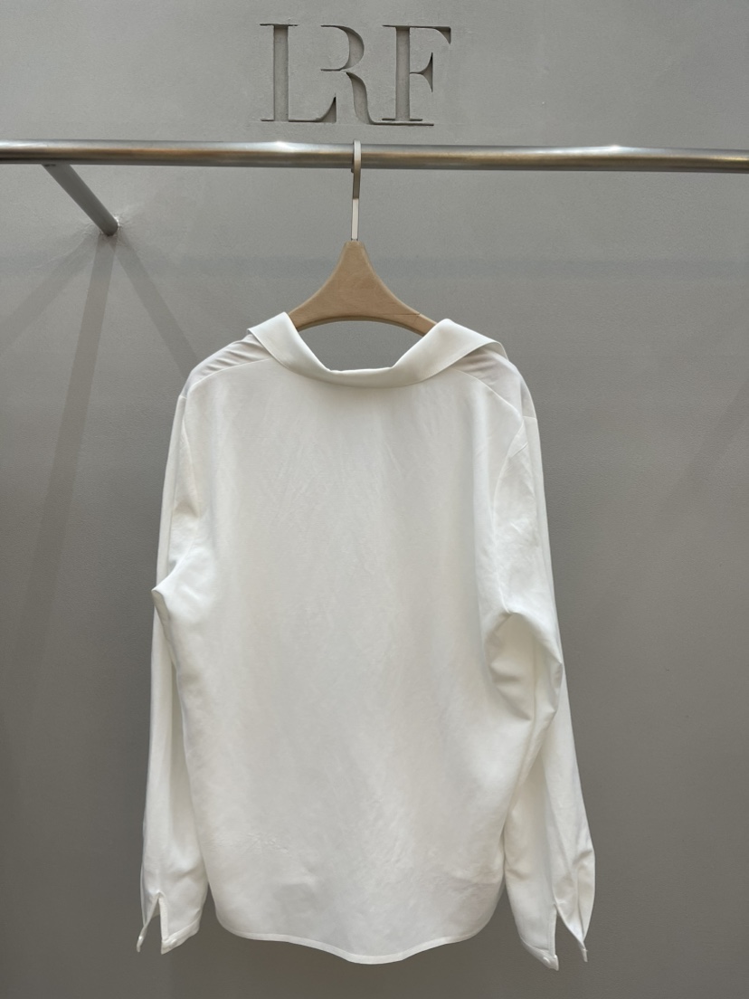 PLUS HONG-P韓國代購女裝新品推薦職業襯衫蕾絲衫雙口袋LORA FAMILY/PLUS HONG襯衫/蕾絲衫