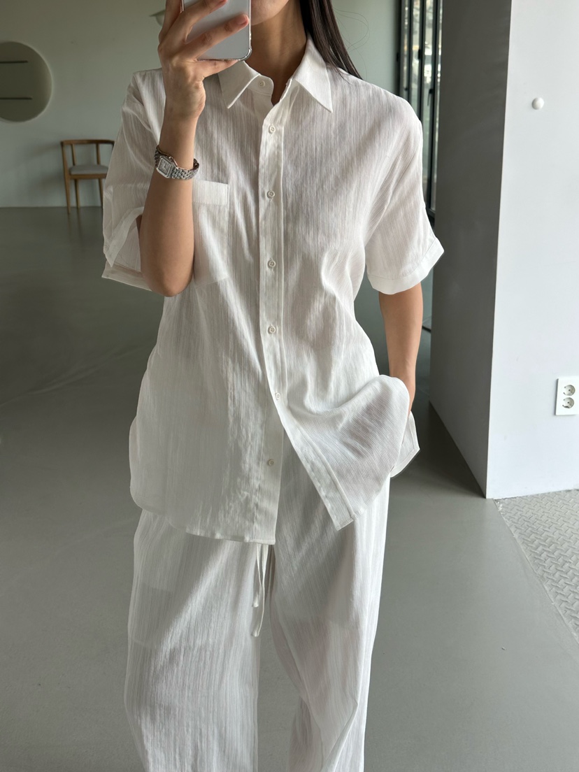 LE VASE韓國直郵女士新款熱賣職業推薦人氣時尚襯衫蕾絲衫LE VASE襯衫/蕾絲衫圖色2