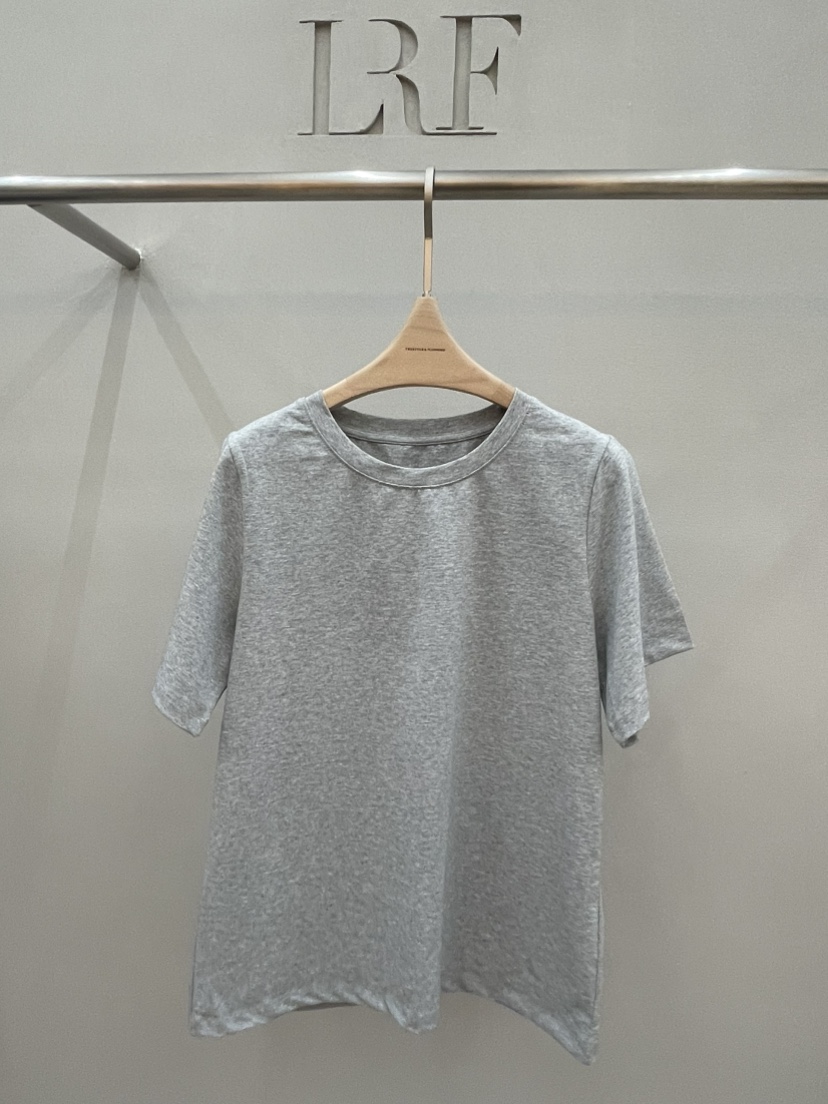 PLUS HONG-P韓國代購女士新品推薦熱賣職業真品時尚T恤LORA FAMILY/PLUS HONGT恤圖色1