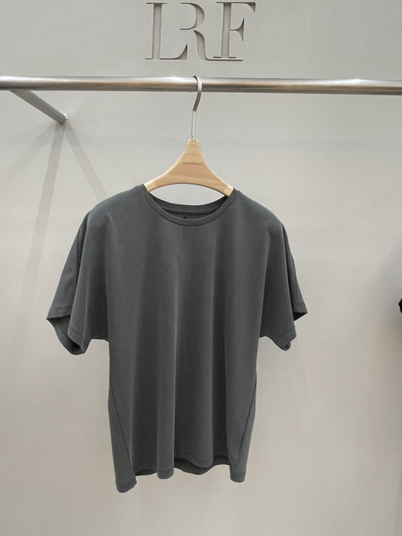 PLUS HONG-P韓國直郵女裝新品休閑真品熱賣時尚26春夏T恤LORA FAMILY/PLUS HONGT恤圖色4