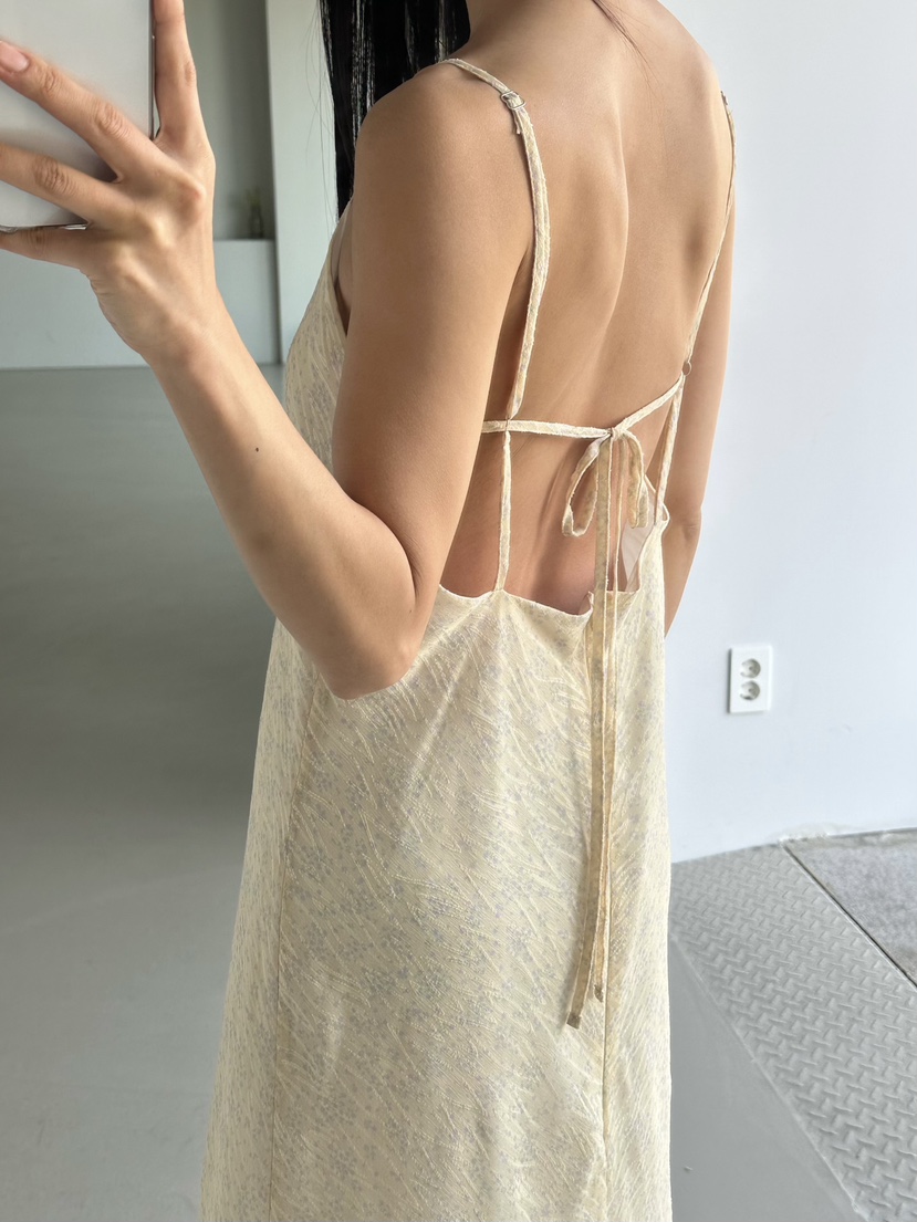 LE VASE韓國直郵女士新款職業休閑推薦時尚人氣26春夏連衣裙LE VASE連衣裙