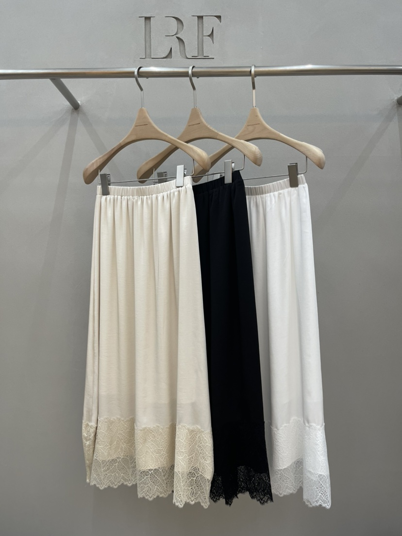 PLUS HONG-P韓國直郵實拍女裝新款人氣時尚26春夏長裙蕾絲LORA FAMILY/PLUS HONG長裙