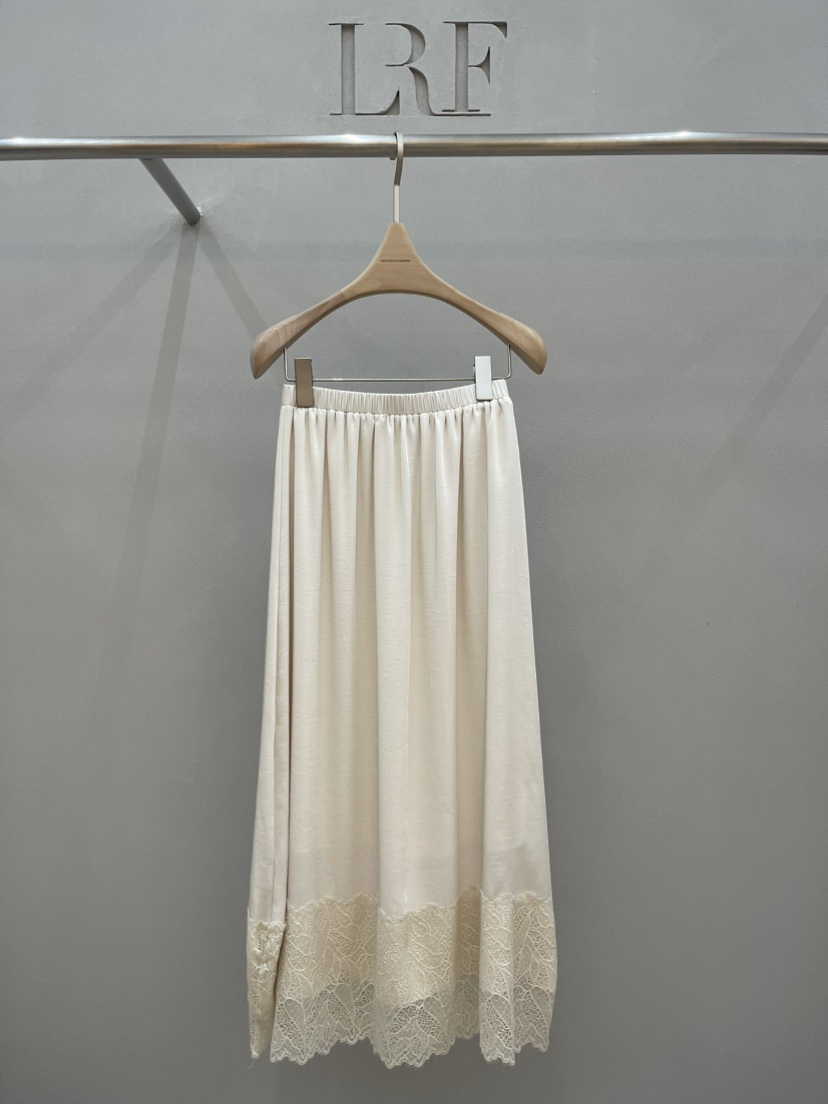 PLUS HONG-P韓國直郵實拍女裝新款人氣時尚26春夏長裙蕾絲LORA FAMILY/PLUS HONG長裙圖色2