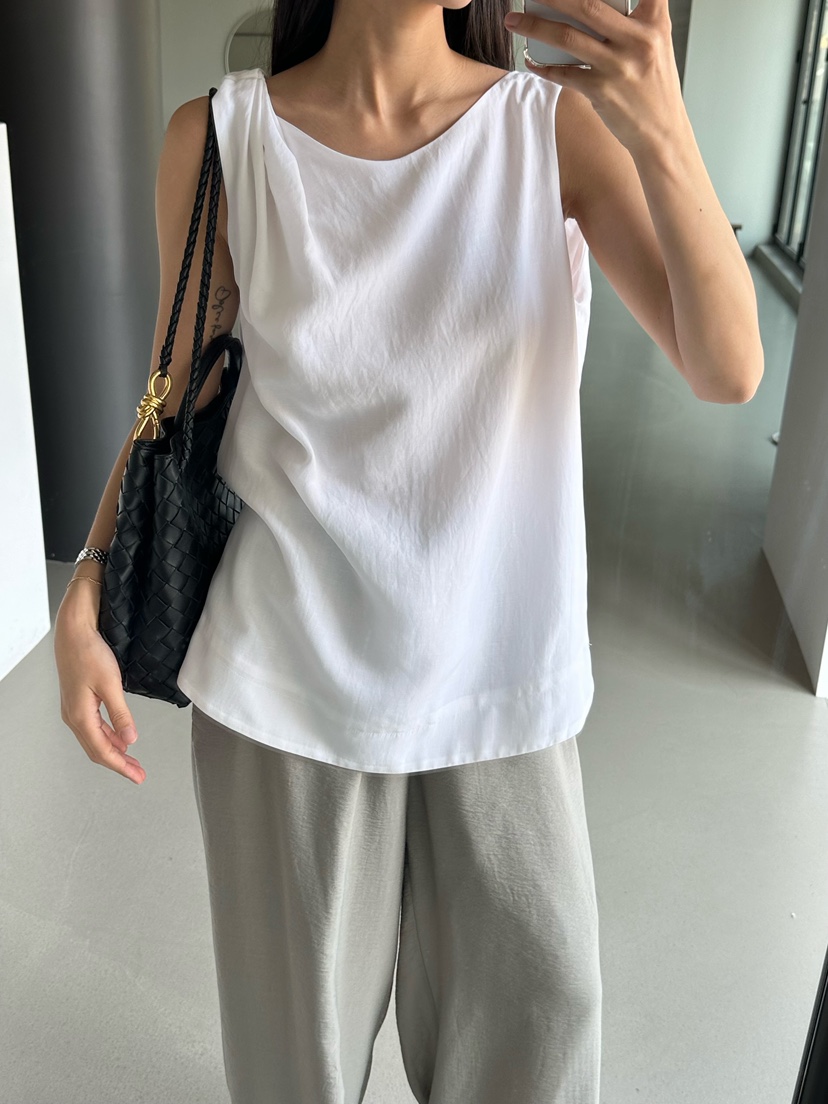 LE VASE韓國直郵女士新品職業推薦時尚人氣26春夏吊帶背心LE VASE吊帶/背心