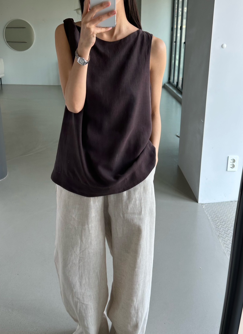 LE VASE韓國直郵女士新品職業推薦時尚人氣26春夏吊帶背心LE VASE吊帶/背心