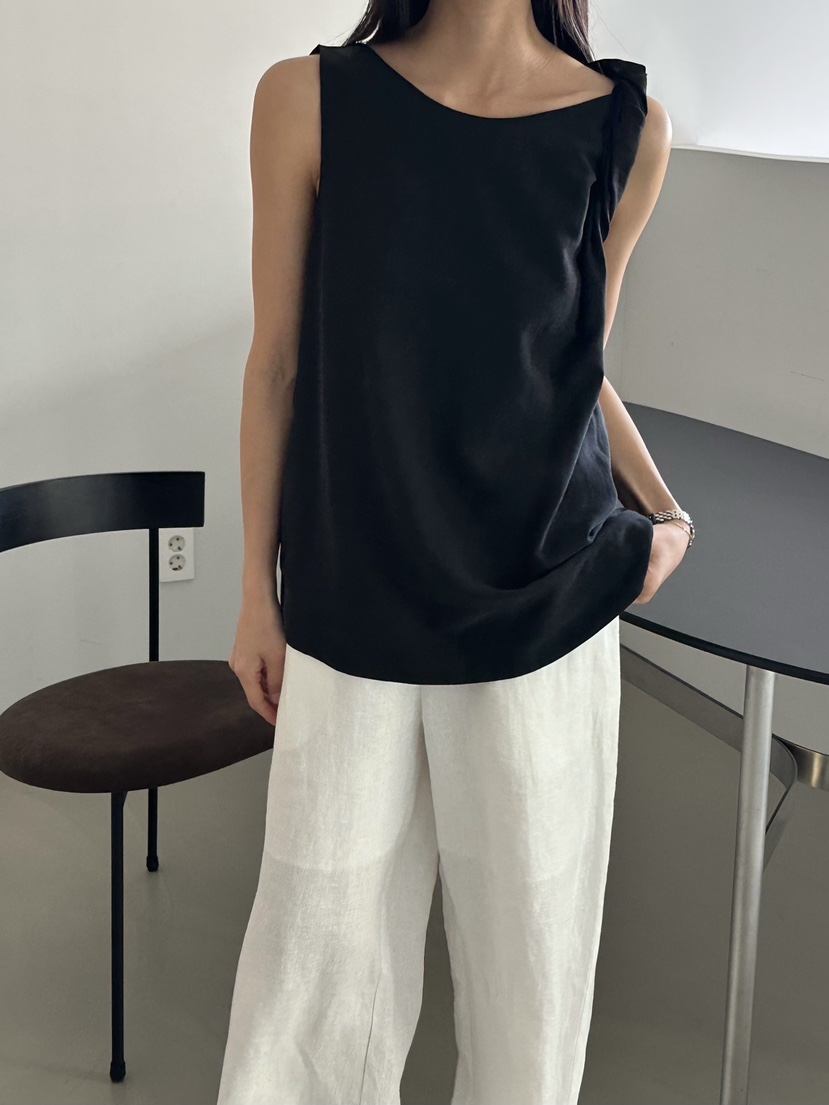 LE VASE韓國直郵女士新品職業推薦時尚人氣26春夏吊帶背心LE VASE吊帶/背心圖色3