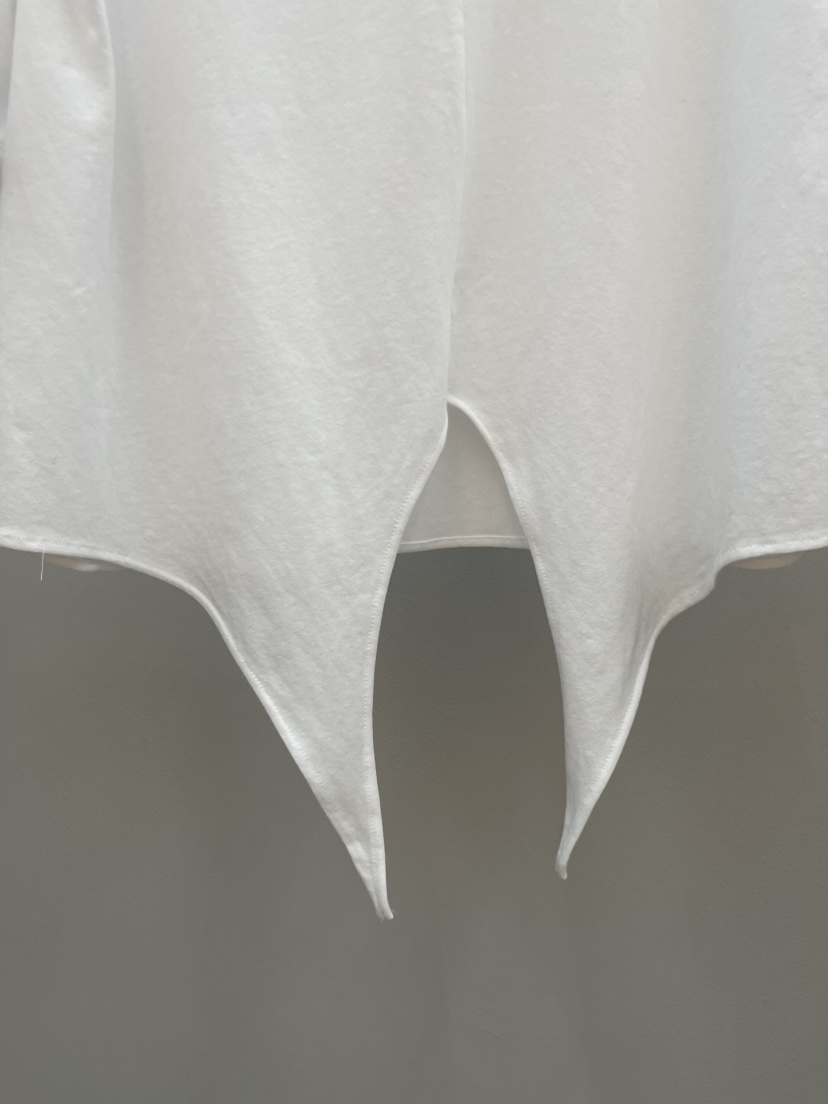 PLUS HONG-P韓國直郵實拍女裝新款人氣推薦熱賣職業T恤LORA FAMILY/PLUS HONGT恤