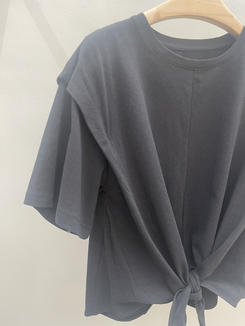 PLUS HONG-P韓國直郵實拍女裝新款人氣推薦熱賣職業T恤LORA FAMILY/PLUS HONGT恤