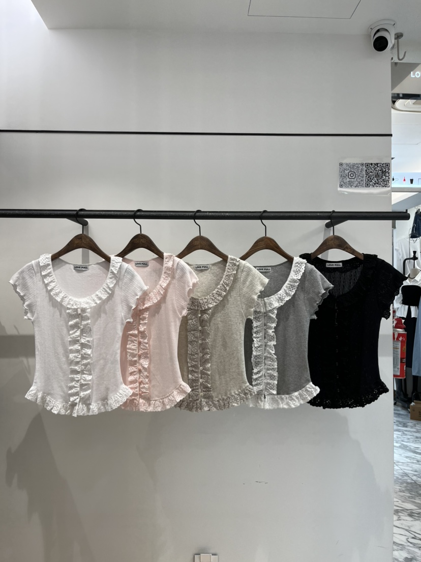 LOVE PULL韓國代購女裝新品熱賣職業推薦26春夏T恤提花鏤空LOVE PULLT恤