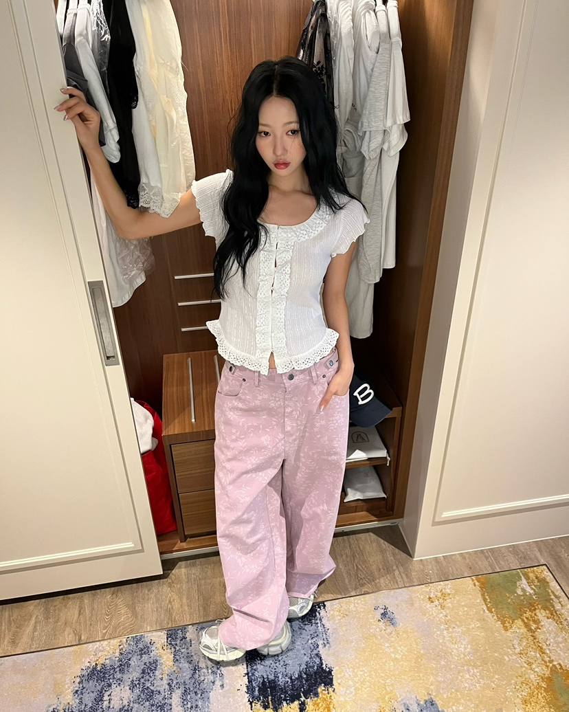 LOVE PULL韓國代購女裝新品熱賣職業推薦26春夏T恤提花鏤空LOVE PULLT恤