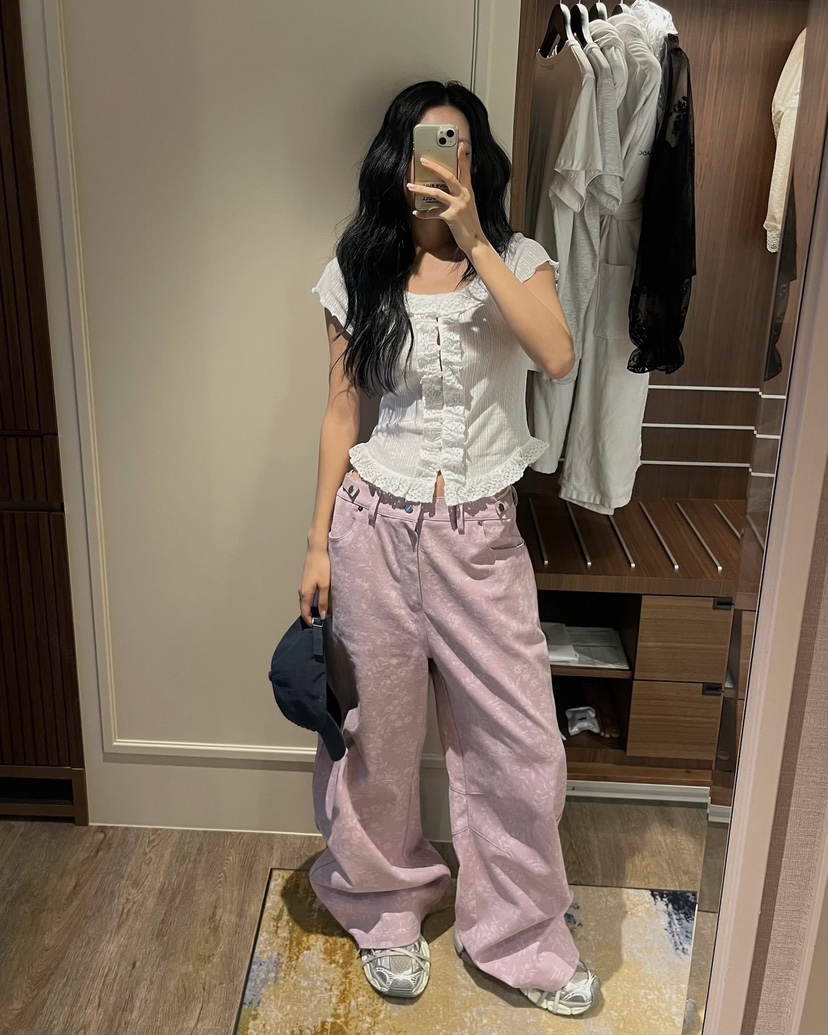 LOVE PULL韓國代購女裝新品熱賣職業推薦26春夏T恤提花鏤空LOVE PULLT恤