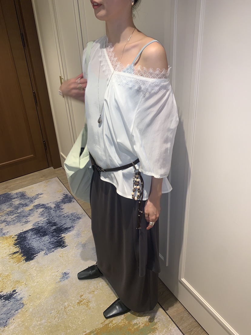 LOFN韓國東大門直郵女裝新款人氣休閑時尚職業襯衫蕾絲衫LOFN襯衫/蕾絲衫