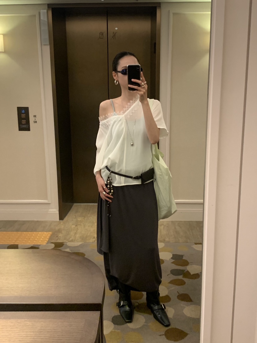 LOFN韓國東大門直郵女裝新款人氣休閑時尚職業襯衫蕾絲衫LOFN襯衫/蕾絲衫