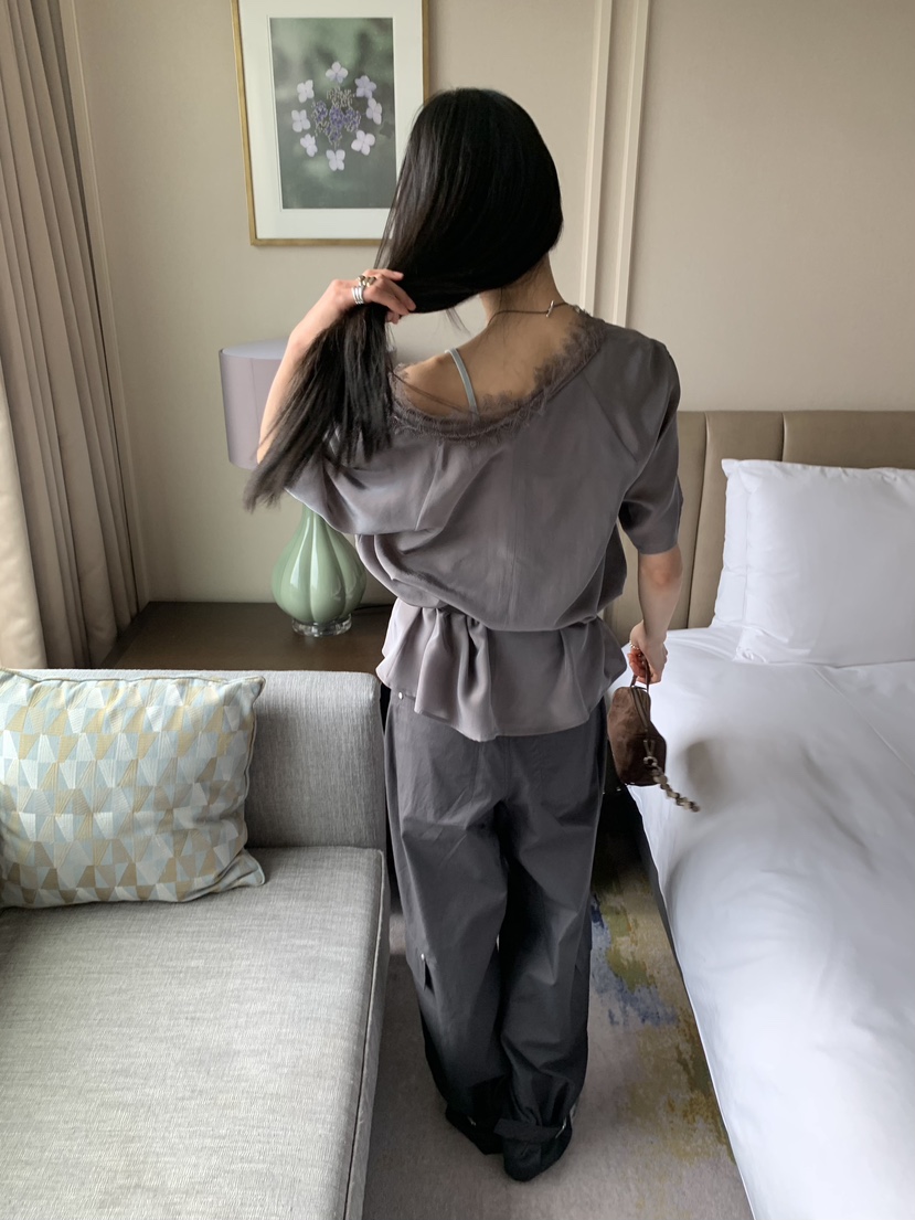 LOFN韓國東大門直郵女裝新款人氣休閑時尚職業襯衫蕾絲衫LOFN襯衫/蕾絲衫